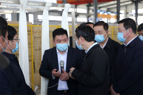 2020年4月14日遼寧省副省長張立林蒞臨遼寧一諾環(huán)保產(chǎn)業(yè)園 2020年4月14日遼寧省副省長張立林蒞臨遼寧一諾環(huán)保產(chǎn)業(yè)園